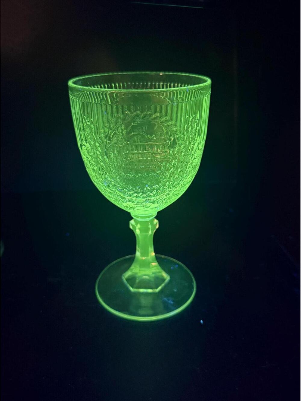 Fenton “Capitol at Washington” Clear Glass Goblet – c. 1937 – UV Reactive Mang.